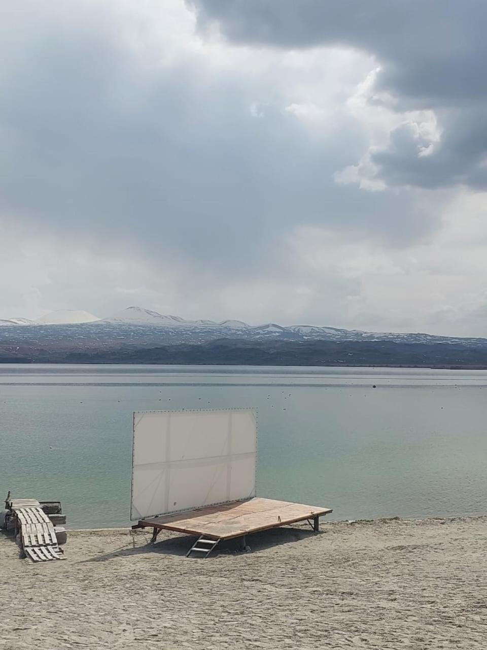 Hotel Maruna Севан Екстериор снимка