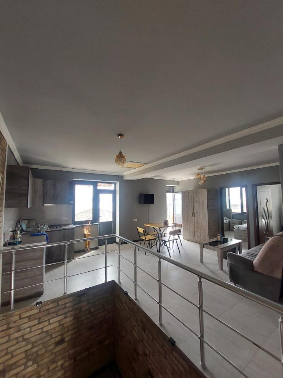 Hotel Maruna Севан Екстериор снимка